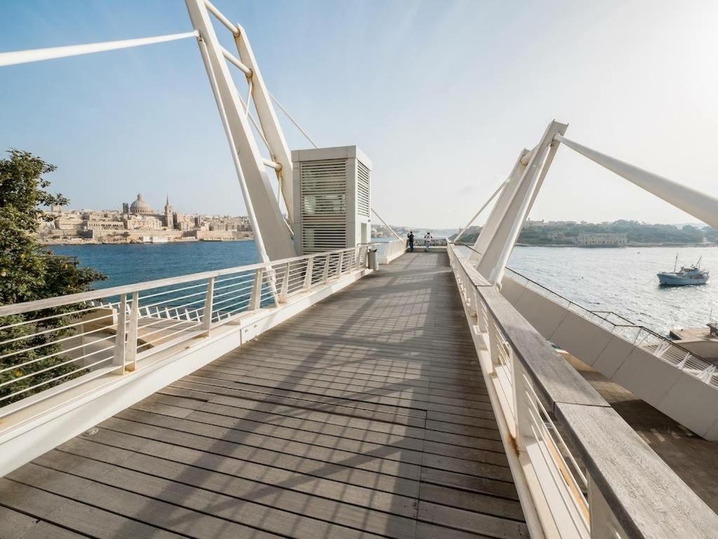 Luxury Apt With Side Seaviews And Pool, Best Location Sliema Eksteriør billede
