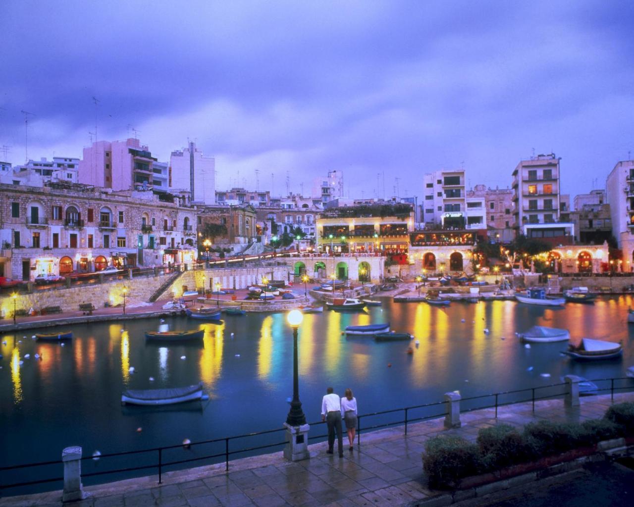 Luxury Apt With Side Seaviews And Pool, Best Location Sliema Eksteriør billede